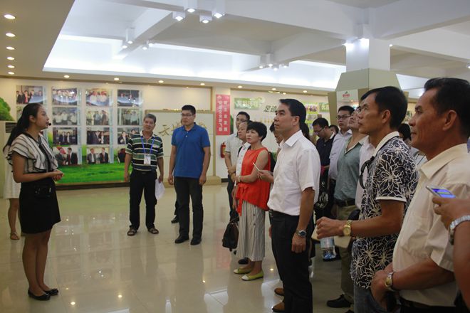 百色市田東縣委組織部一行到皇氏集團參觀(guān)考察