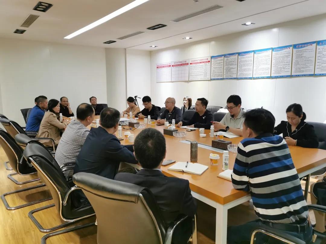 強化集團化管理 打造百億級皇氏——皇氏乳業(yè)集團高管團隊赴皇氏優(yōu)氏公司調研、交流、指導