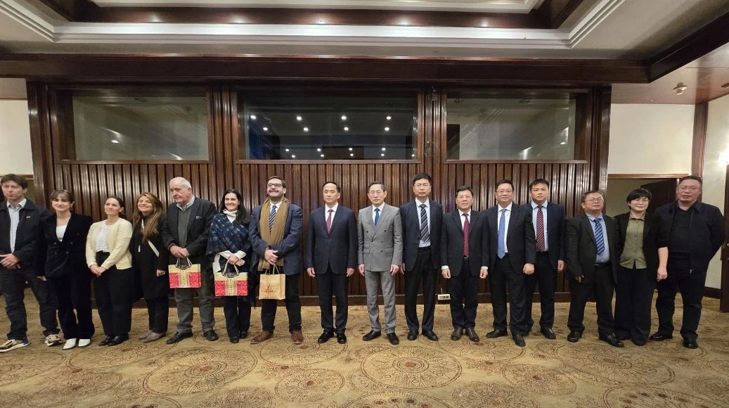 黃嘉棣董事長(cháng)隨廣西壯族自治區政府代表團訪(fǎng)問(wèn)烏拉圭，并應邀參加相關(guān)活動(dòng)